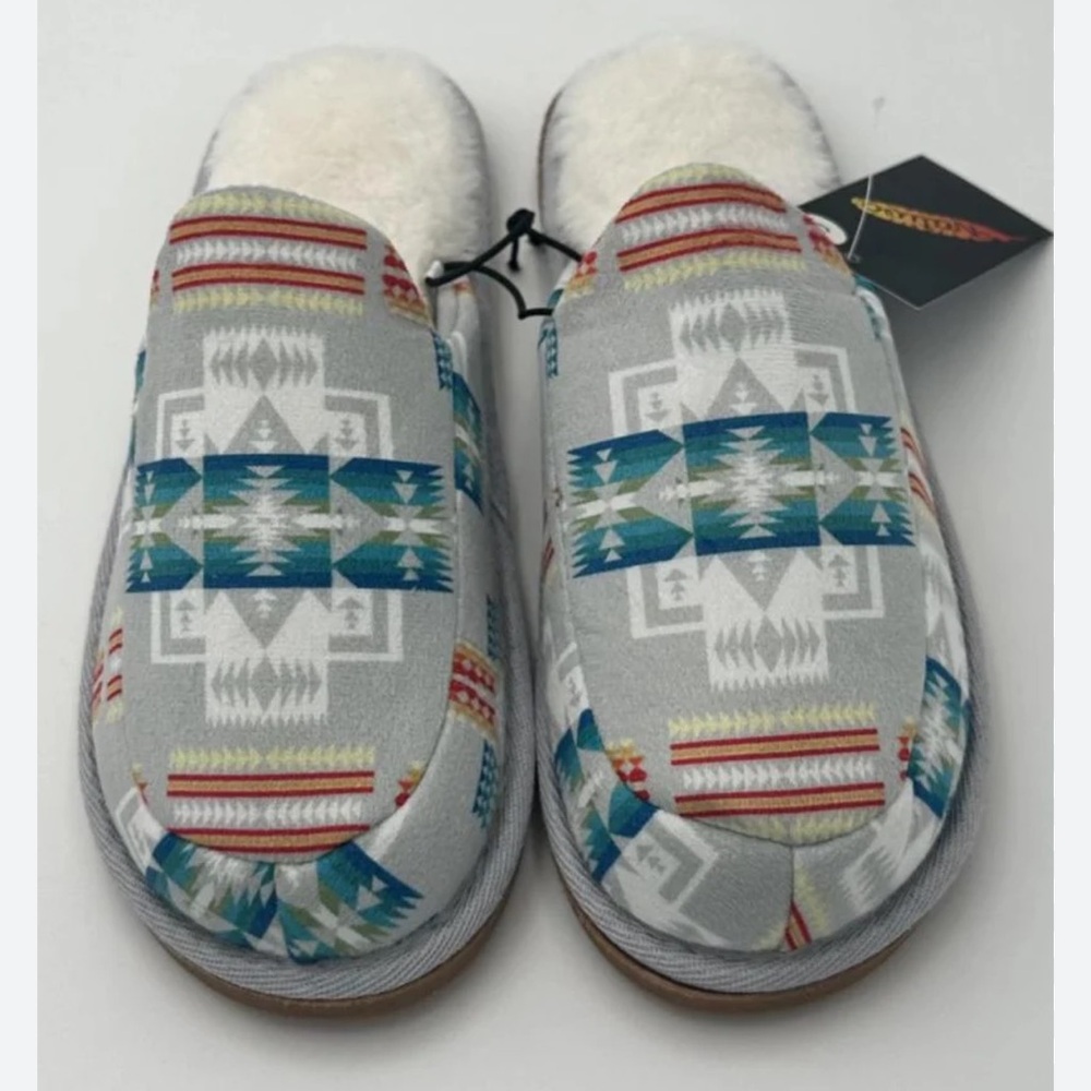 Stylish Gray Patterned Women's Slippers
